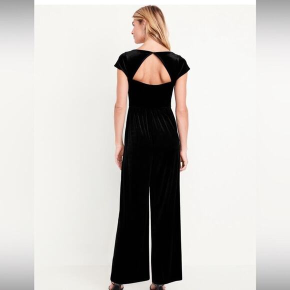 Old Navy black Fit & Flare Velvet Jumpsuit - Picture 4 of 11